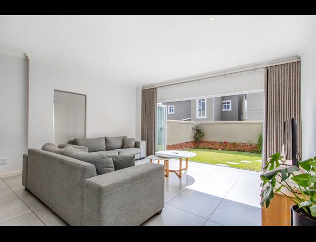 3 BEDROOM TOWNHOUSE FOR SALE IN DOUGLASDALE